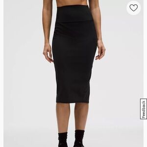 Brand new with tag Lululemon Nulu Slim-Fit High-Rise Skirt